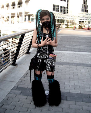 Café com Chocolatte: Conheçam o Cyber Goth e o Industrial Dance