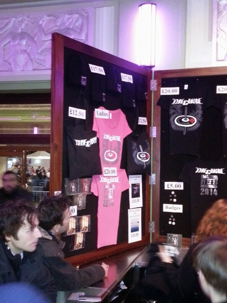 Chain Of Flowers Hammersmith Apollo merchandise