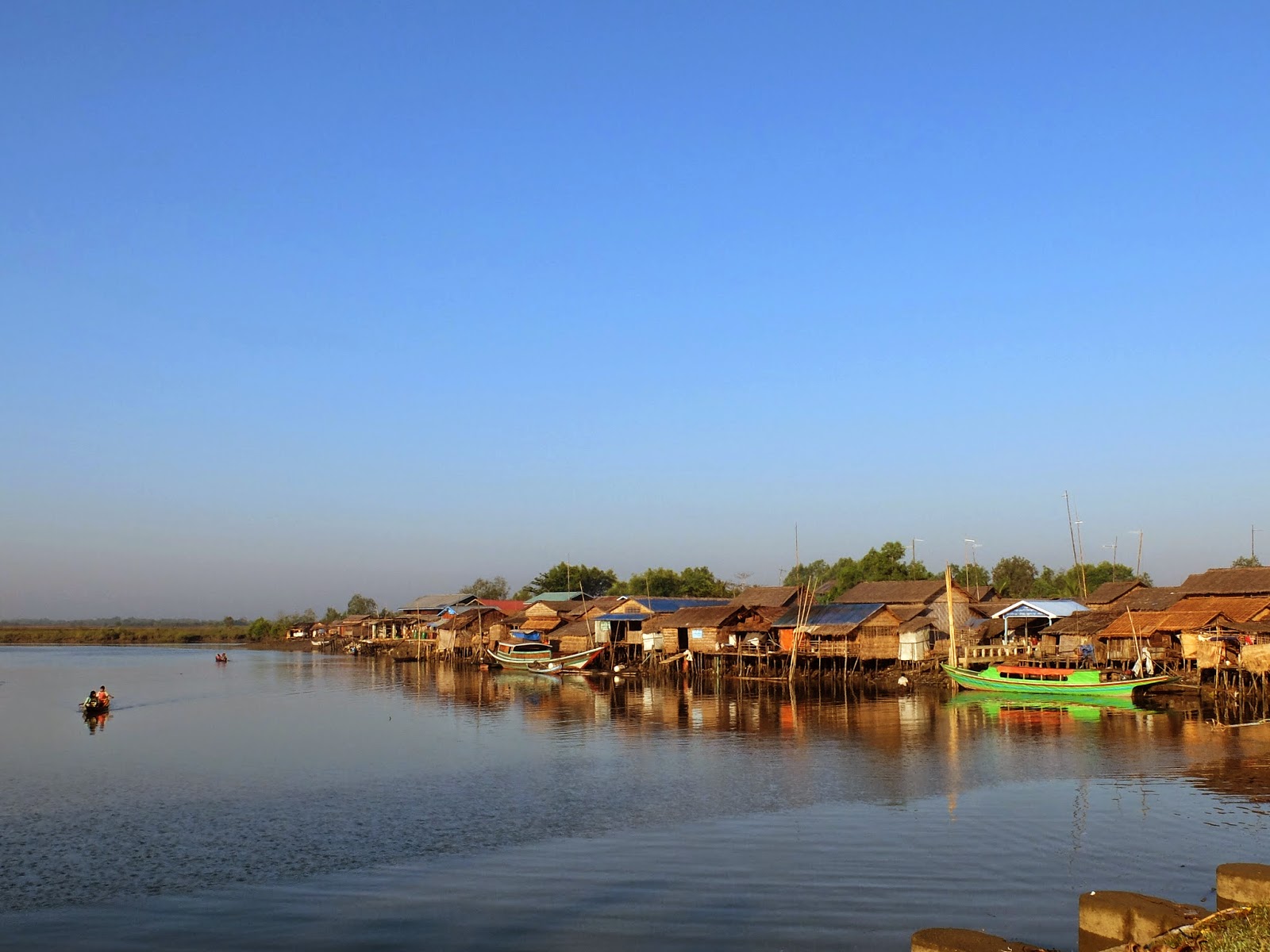 flat bottomed boat 6 letters lustig s letter a report from the burmese delta flat bottomed boat 6 letters lustig s letter a report from the burmese delta