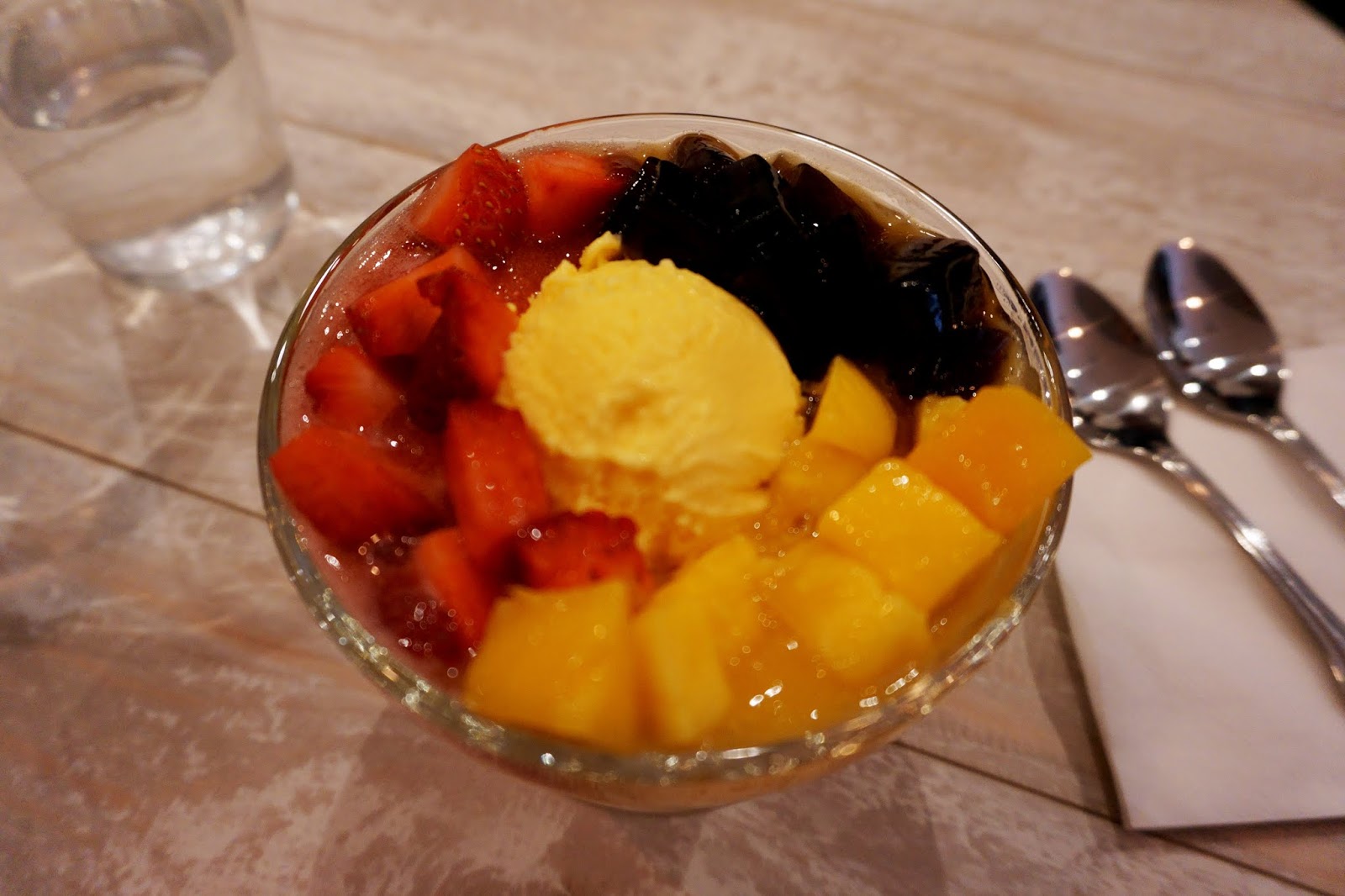 [NYC Chinatown] Mango Mango Asian Fruit Desserts