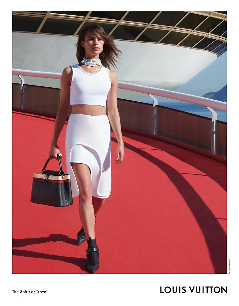 SNEAK PEEK : Alicia Vikander In Louis Vuitton
