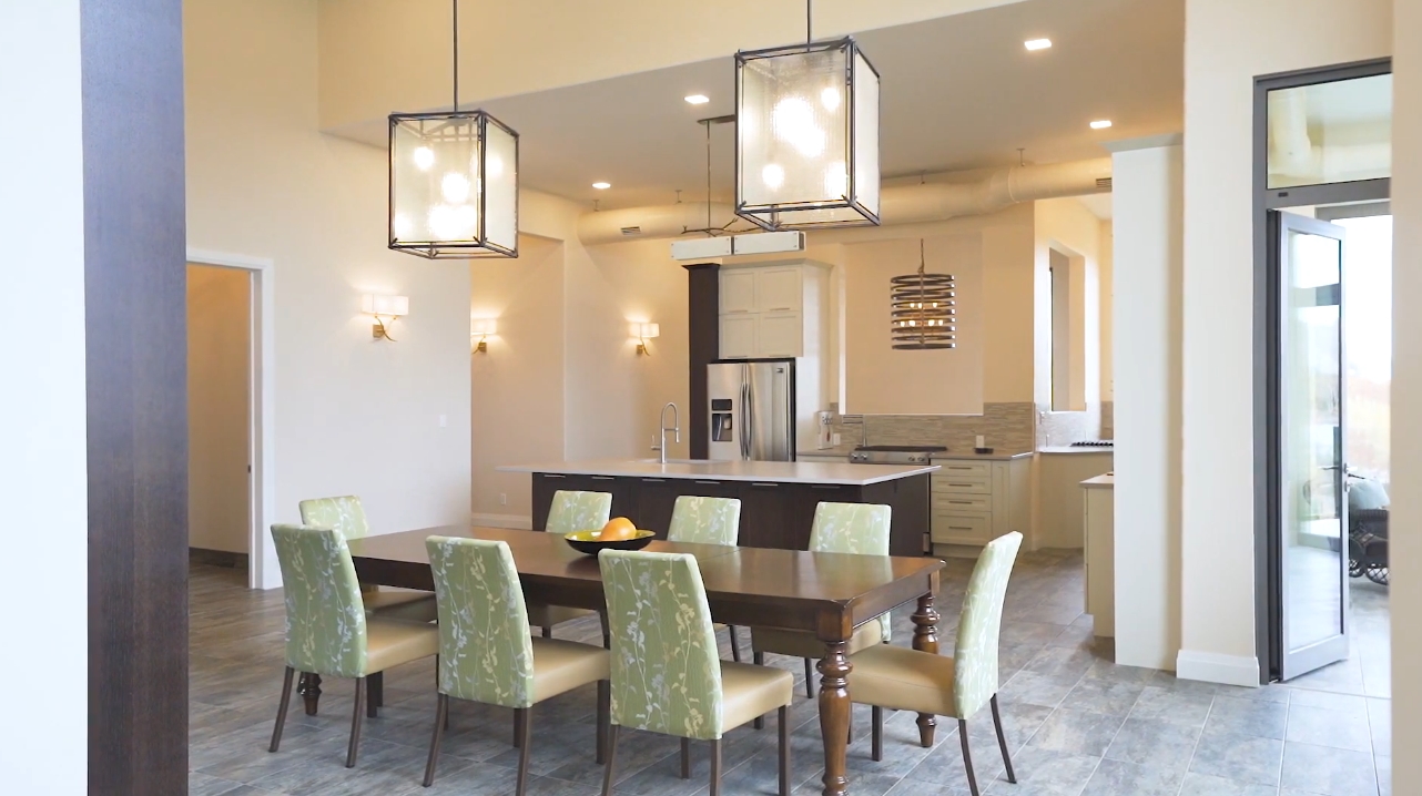 19 Photos vs. 147 Bethel Lake Ct, Sudbury, ON Mansion Interior Design Tour