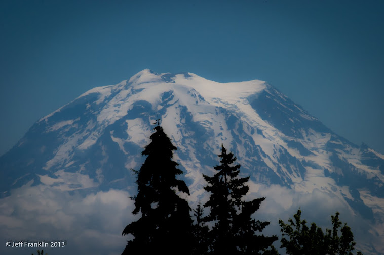 Mount Rainier photographed from Puyallup, WA