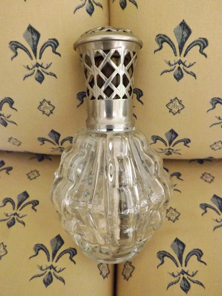 MARIETTE'S BACK TO BASICS: {1960s Vintage French Lampe Berger RV Molded  Glass}