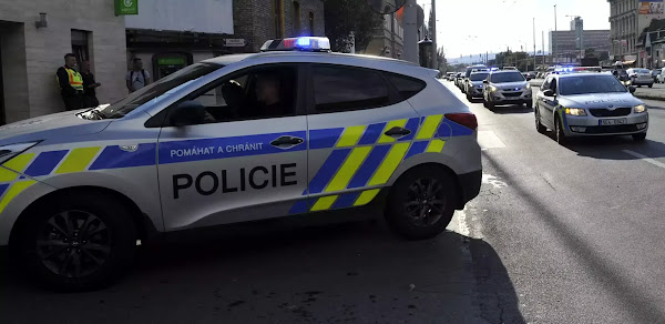 Τσεχία πυροβολισμοί: Πολύνεκρη επίθεση σε νοσοκομείο Τσεχία πυροβολισμοί: Πολύνεκρη επίθεση σε νοσοκομείο
