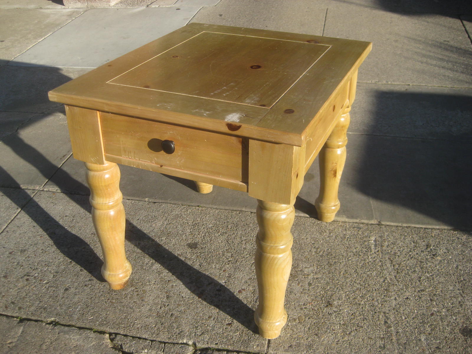UHURU FURNITURE & COLLECTIBLES SOLD Pine Side Table 35