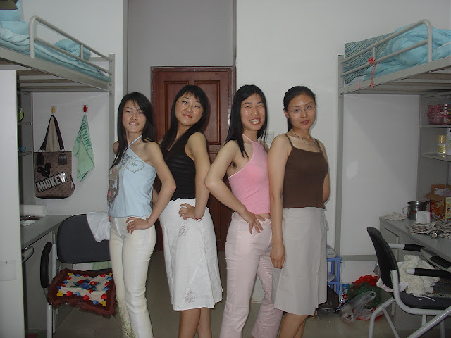 Amateur women singers japan