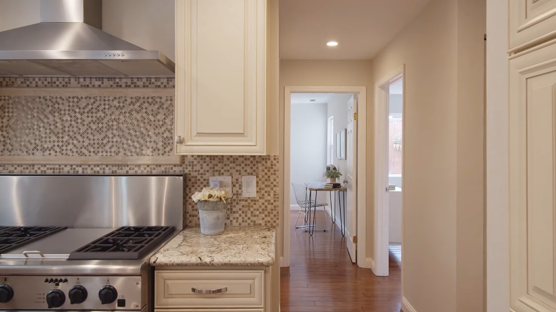 21 Interior Design Photos vs. 2055 Hull Ave, Redwood City, CA Luxury Home Tour