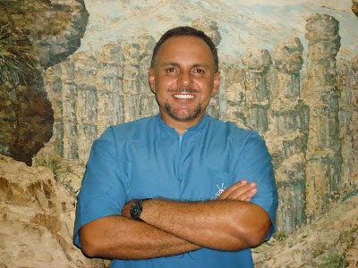 Datos Biográficos del Dr. ALVARO GERMÁN NIÑO RIVERO, Director Clínica COI.