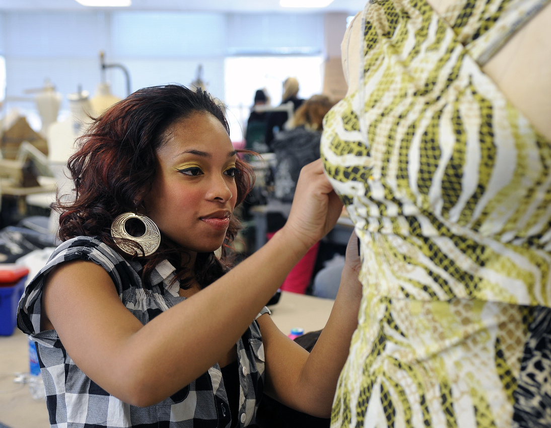 WHAT TO KNOW ABOUT FASHION SCHOOLS IN CANADA - Infomaniac