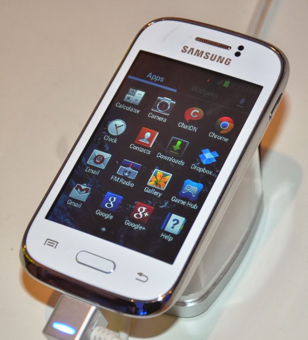Телефон самсунг кемерово. Samsung gt-s6312. Samsung Galaxy young 1. Самсунг галакси gt 6790. Samsung gt s6310.