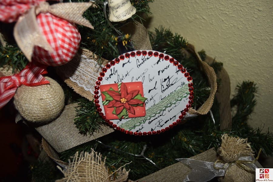 cd reciclados en adornos navideños