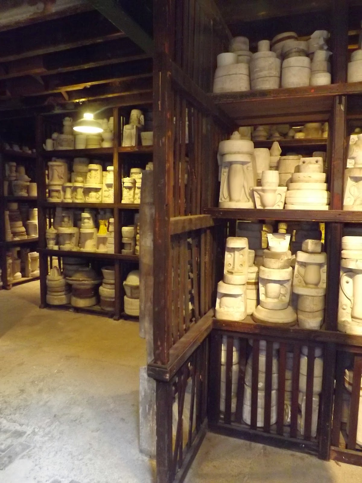 NB Holderness Smashing pottery tour.
