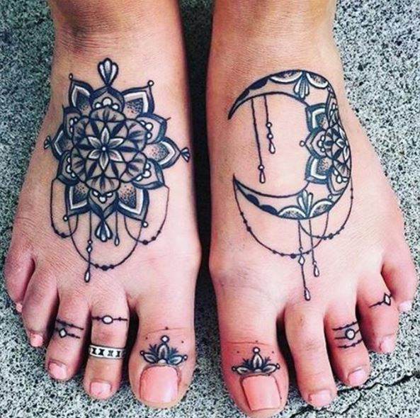 Toe Tattoos