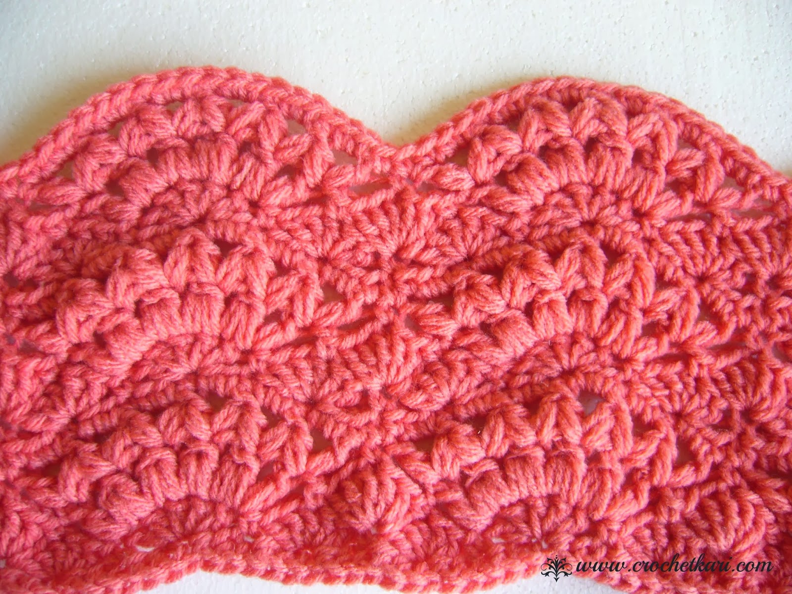 Salmon crochet cawl detail