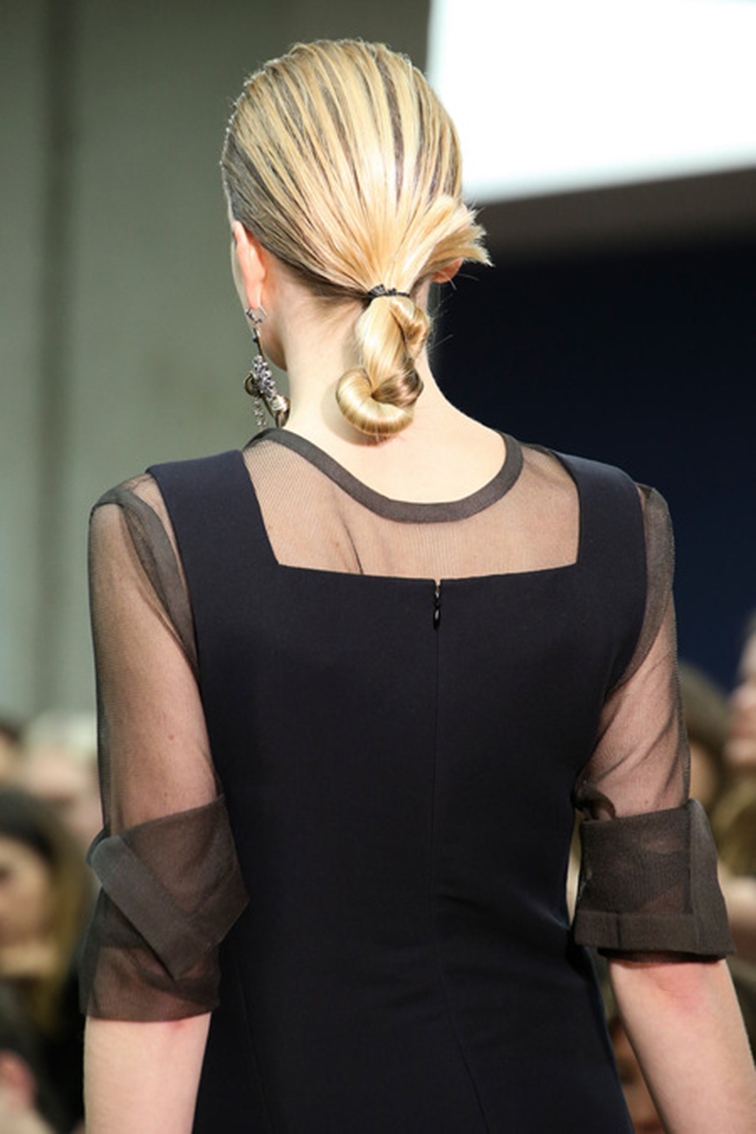 Céline fw14 runway hair look, beauty, twisted low pony
