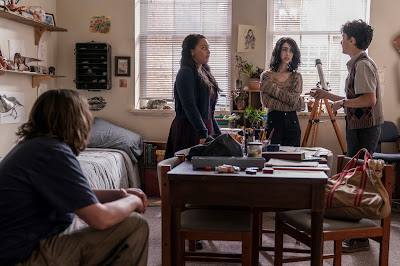 Confira fotos e vídeo exclusivos de The Walking Dead: World Beyond Confira fotos e vídeo exclusivos de The Walking Dead: World Beyond