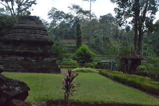Kampoeng Wisata Sumberawan, Desa Toyomarto, Singosari, Malang sumberawan; kampoeng wisata sumberawan; kampung wisata sumberawan; kampung wisata;situs sumberawan; situs candi sumberawan; candi sumberawan; candi sumberawan pdf; harga tiket candi sumberawan; mata air sumberawan; candi di malang; arti kata sumberawan; candi singosari; candi kidal; candi jawi; legenda candi sumberawan; arca dwarapala; situs bersejarah di malang; misteri candi sumberawan; mitos candi sumberawan; nomadic tourism