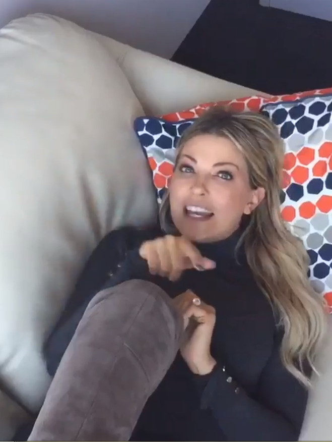 THE APPRECIATION OF BOOTED NEWS WOMEN BLOG : cheryl hickey