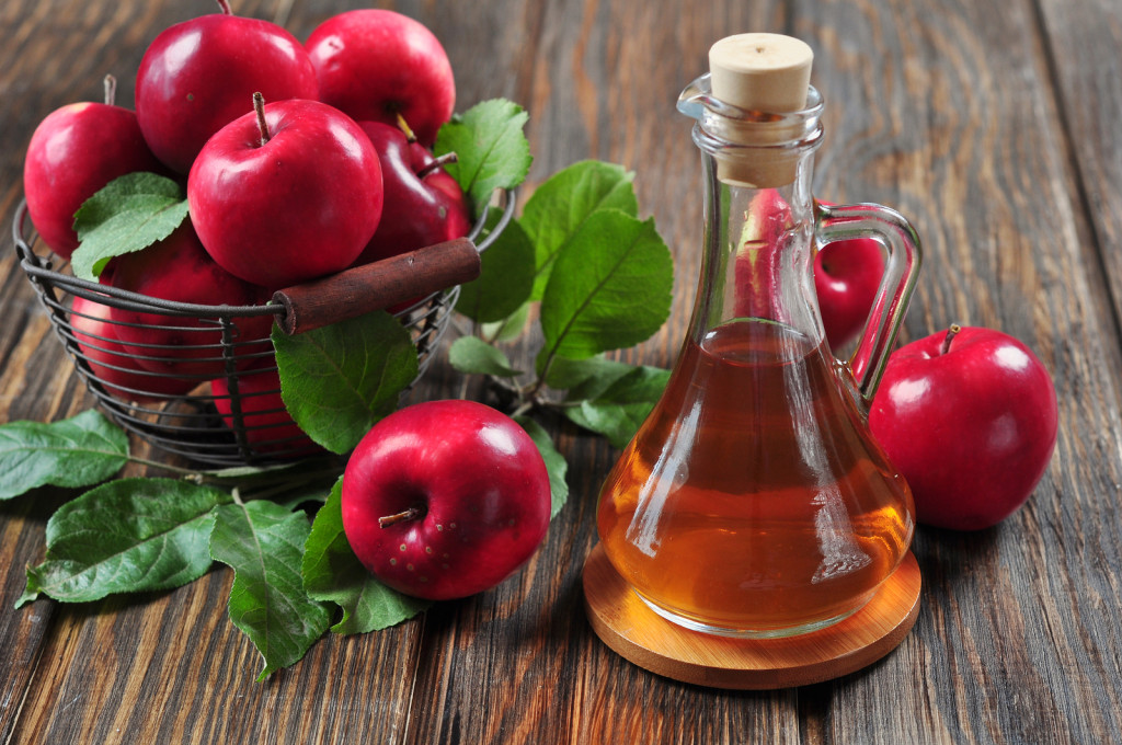 How to Treat A Urinary Tract Infection with Apple Cider Vinegar an