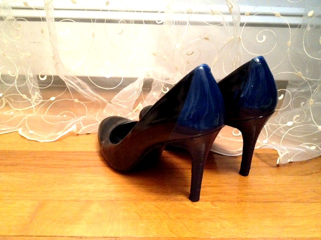 ruffle and curl DIY blue sprayed shoes