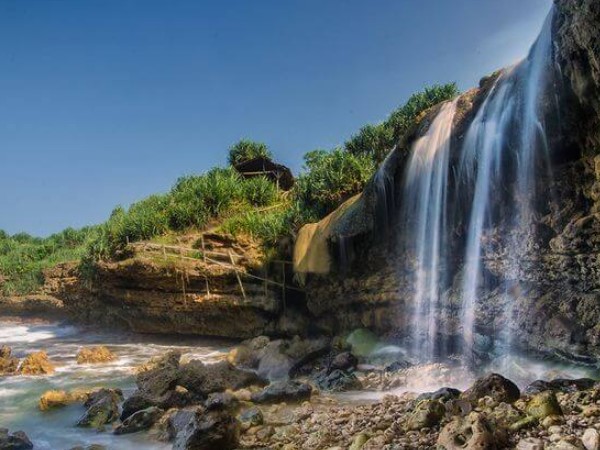 7 Beautiful Waterfalls In Jogjakarta Which Popular Among Tourists 7 Beautiful Waterfalls In Jogjakarta Which Popular Among Tourists
