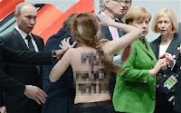 protest nud femen femei dezbracate