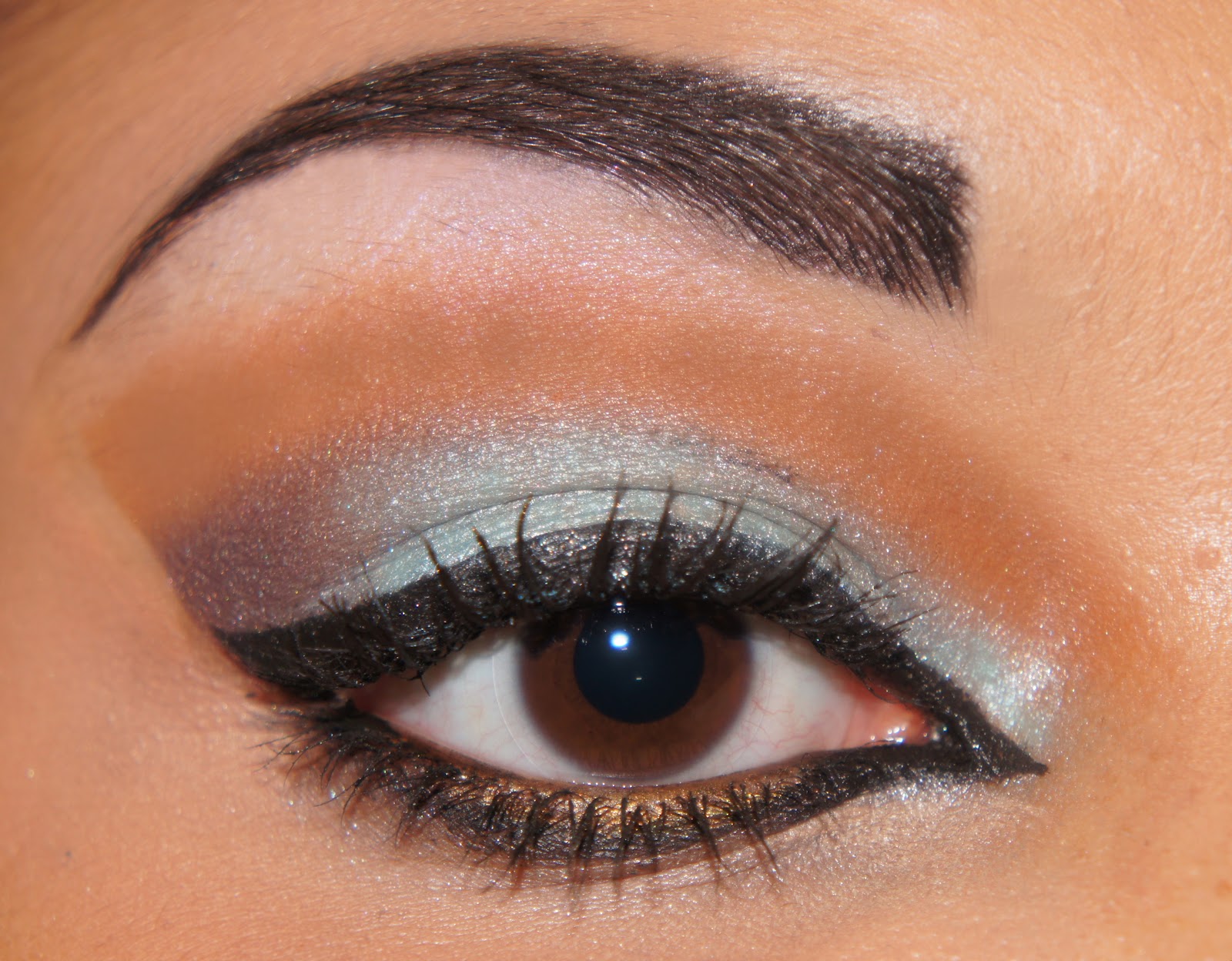 Yolanda G ♥ Intense Eye Liner Inspired Look