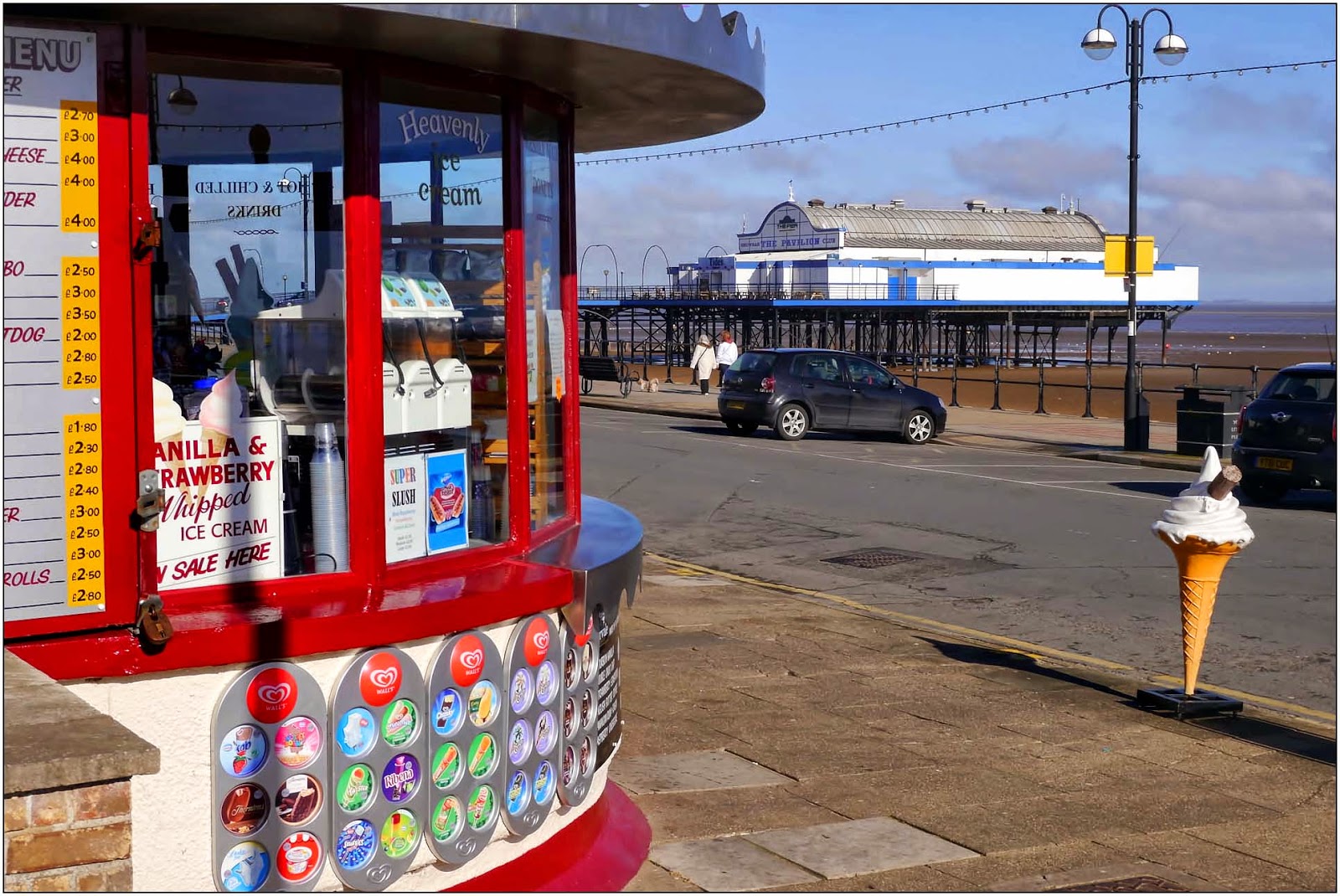 Lincolnshire Cam Cleethorpes Promenade Walk. (1 of 3).