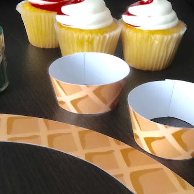 Turn your cupcakes into fun ice cream cones with this free printable waffle cone wrapper