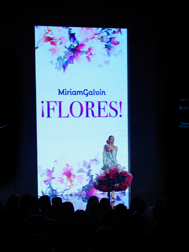 Desfile de Miram Galvín