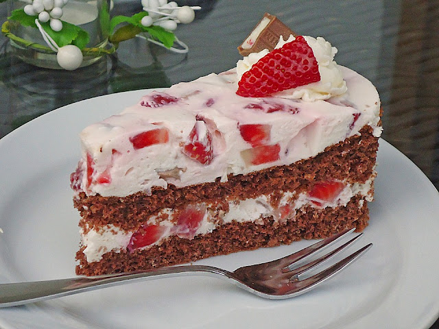 Yogurette Torte Yogurette Torte