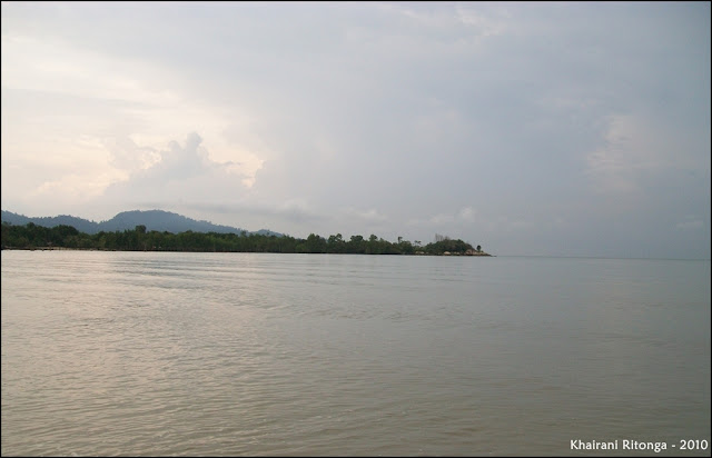 TravelScape Engineer: Karimun, Kepulauan Riau - Pantai Pongkar (2010)