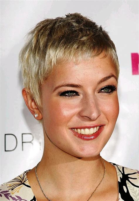 Short Hairstyles For Women Short Hairstyles For Women