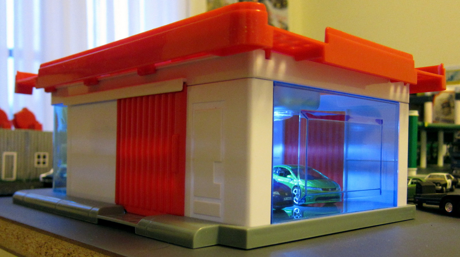 Diorama Fun! Toysrus Fastlane Garage Pt 2