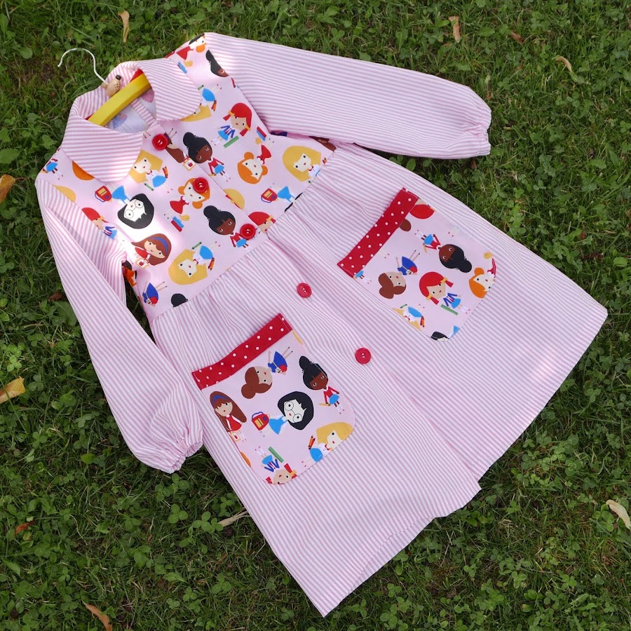 bata escolar niña cuello Peter Pan