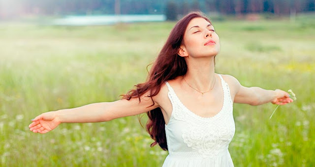 Boost Your Happiness The Natural Way With These 5 Methods Boost Your Happiness The Natural Way With These 5 Methods