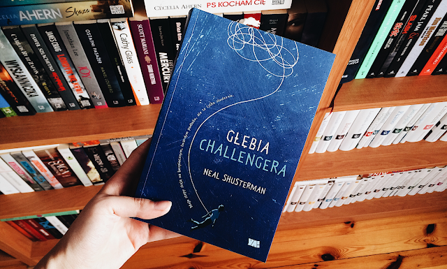 Głębia Challengera, Neal Shusterman