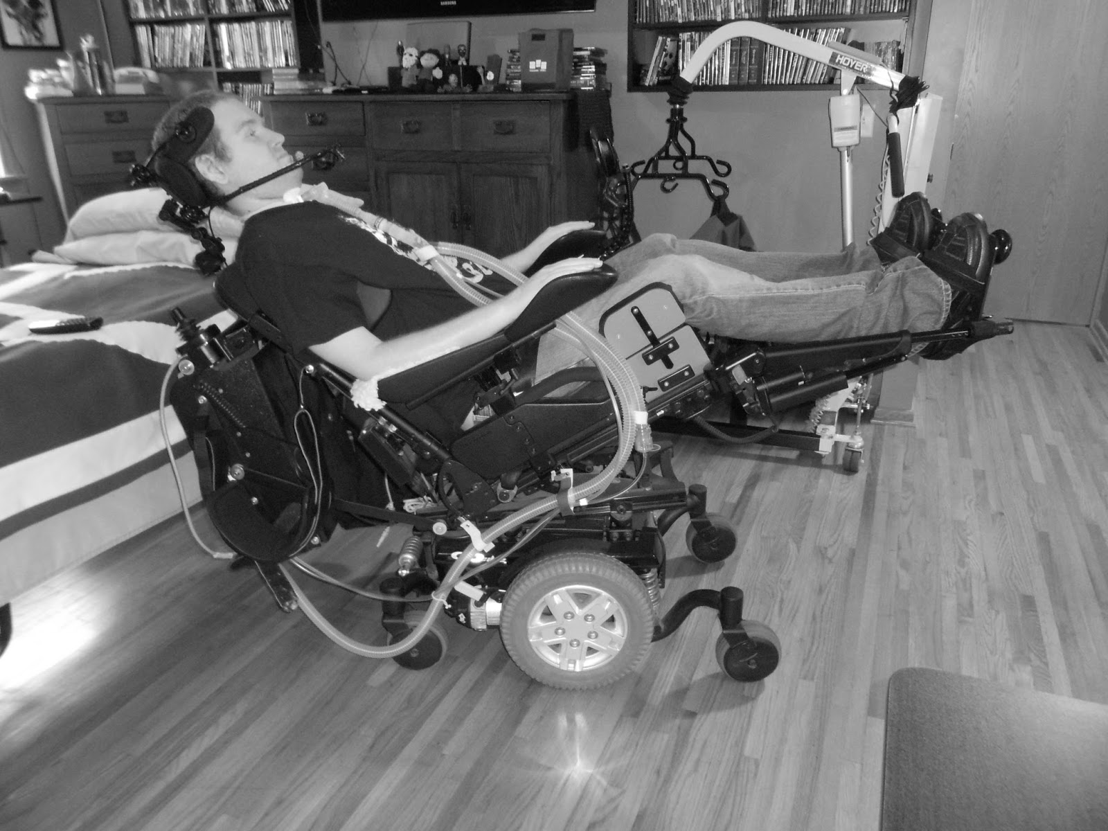 Musings of a Crippled King FAQs How Do You Operate Your Wheelchair?