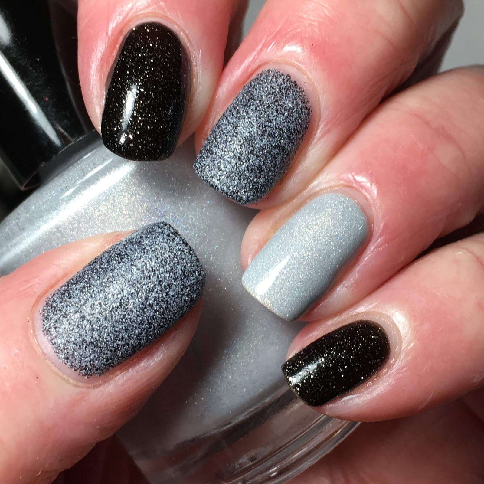 Olivia Jade Nails: The Digit-al Dozen Does Black: Glitter Gradient