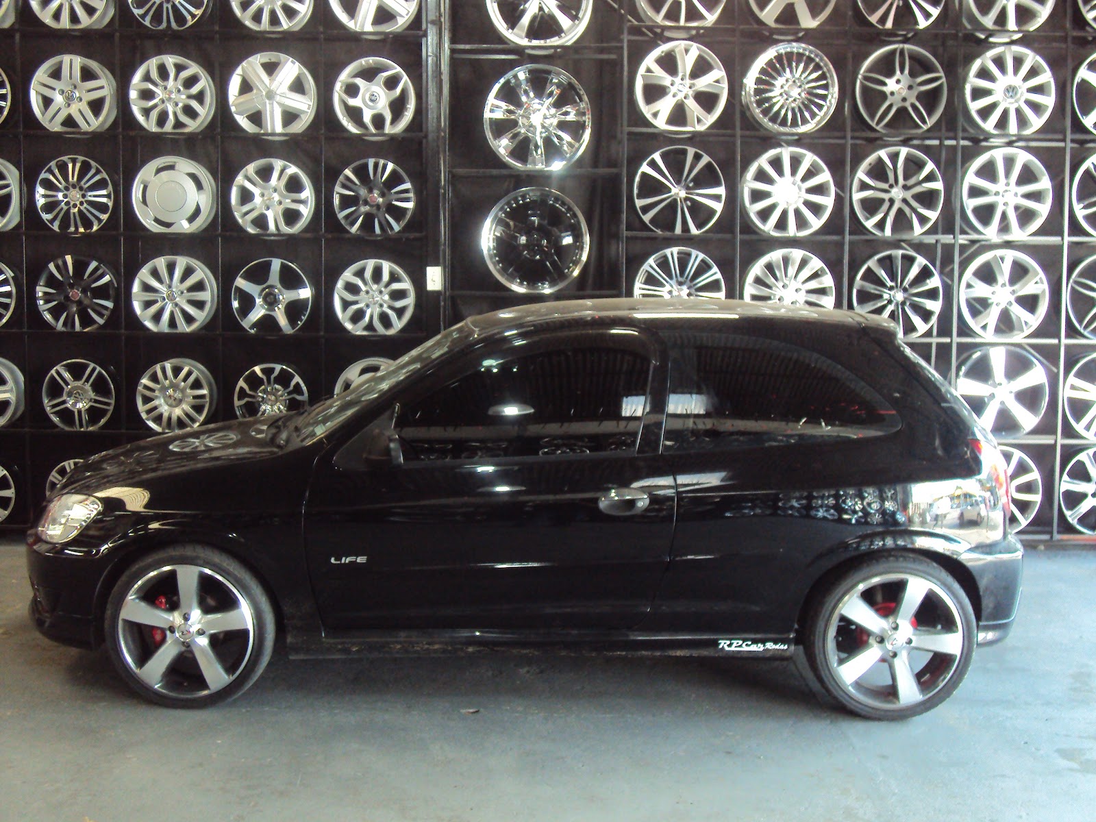 RPCar Autocenter Rodas e Pneus: Celta Aro 17"