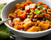 Ensopado Picante de Batata-Doce com Lentilhas Ensopado Picante de Batata-Doce com Lentilhas (vegana)