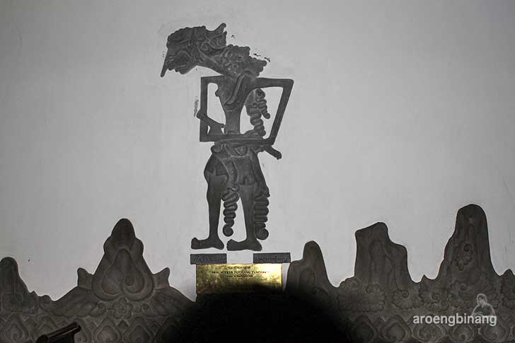 paseban tri panca tunggal cigugur kuningan
