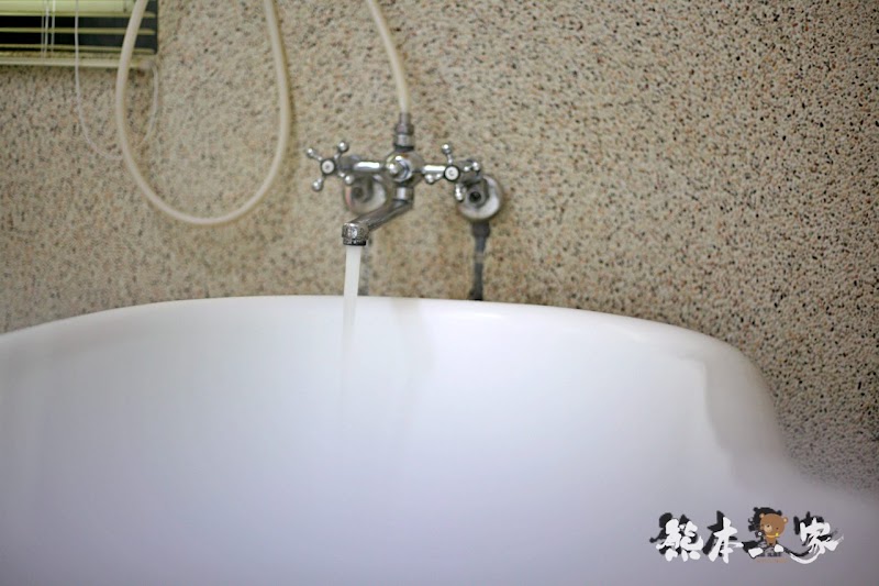 苗栗三義龍騰村百年大院古厝|焉美術行館|老屋重生傳統與現代的融合