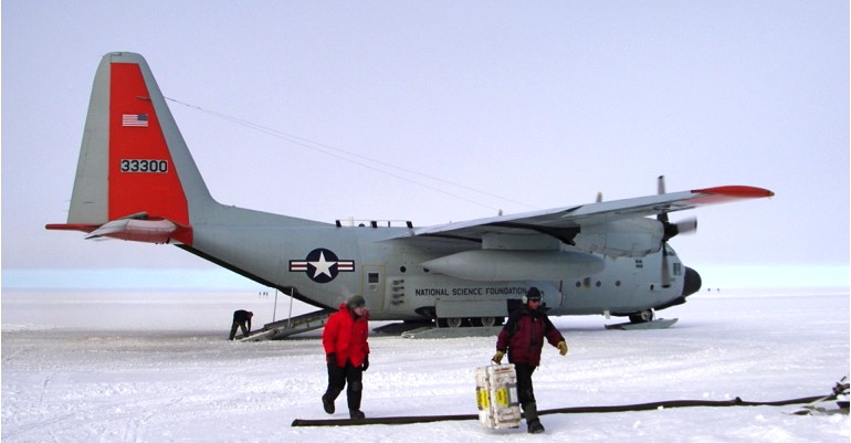 LC-130+Siple+Dome.jpg