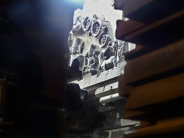 Bhuleshwar Carvings