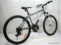 4 Limited Edition 26 Inch United Miami XC02 with SunTour Fork HardTail Mountain Bike
