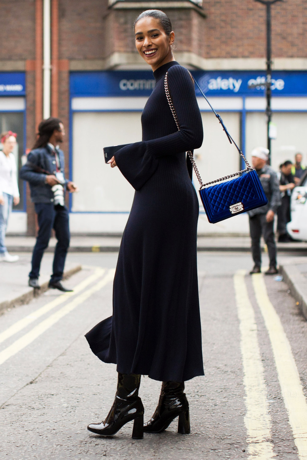 25 Stylish Long Sweater Dresses for Fall and Winter