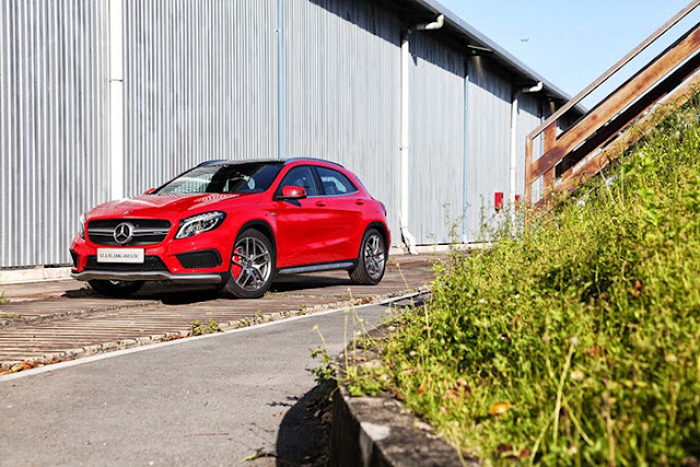 Thiết kế ngoại thất Mercedes AMG GLA 45 4MATIC Ngoại thất Mercedes AMG GLA 45 4MATIC thiết kế hầm hố thể thao