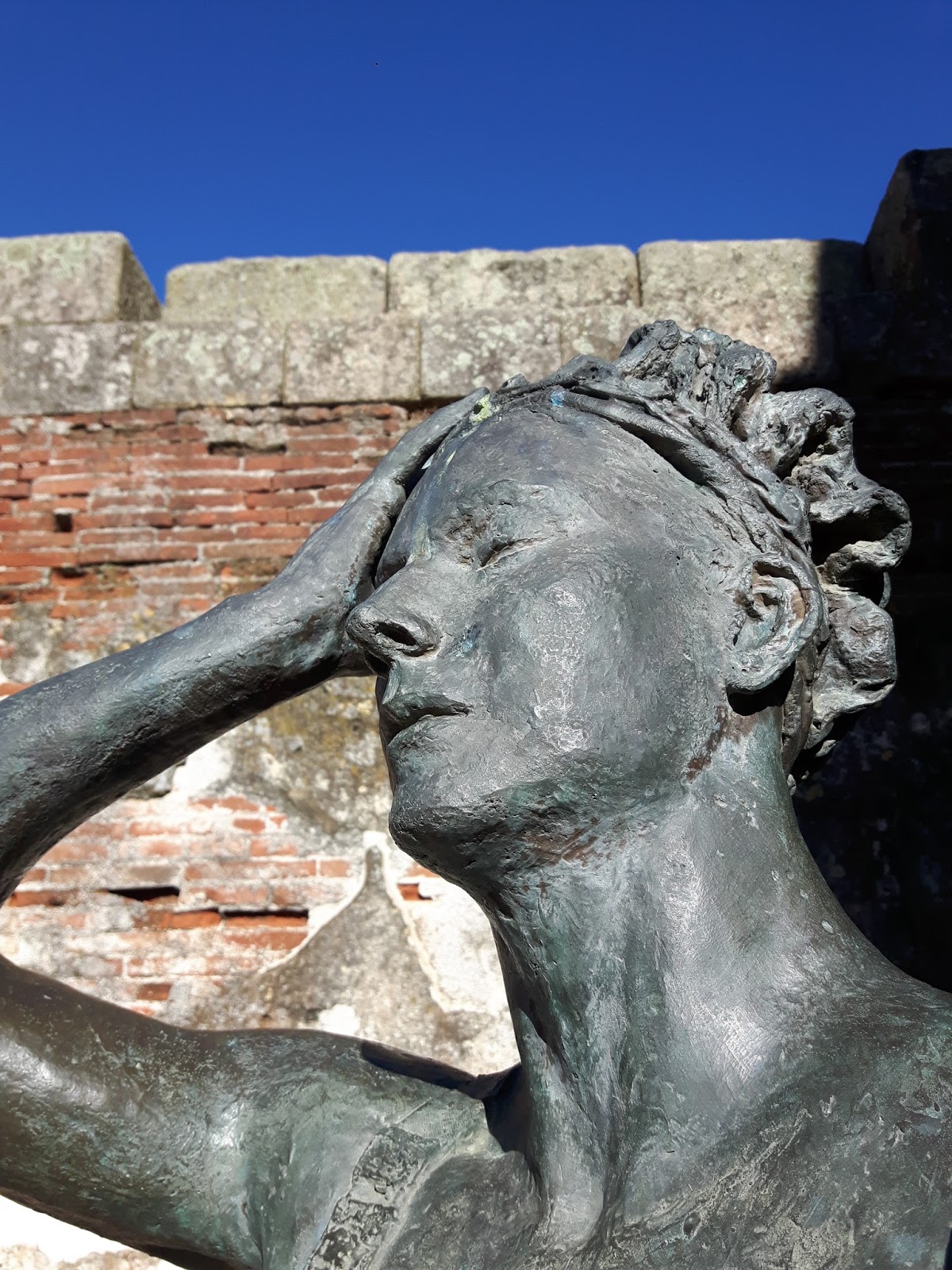 Se fue para siempre Margarita Xirgu (Sección "Lluvia de piedras")